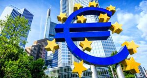 Frankfurt,Am,Main,,Germany,-,May,30,,2014:,Euro,Sign
