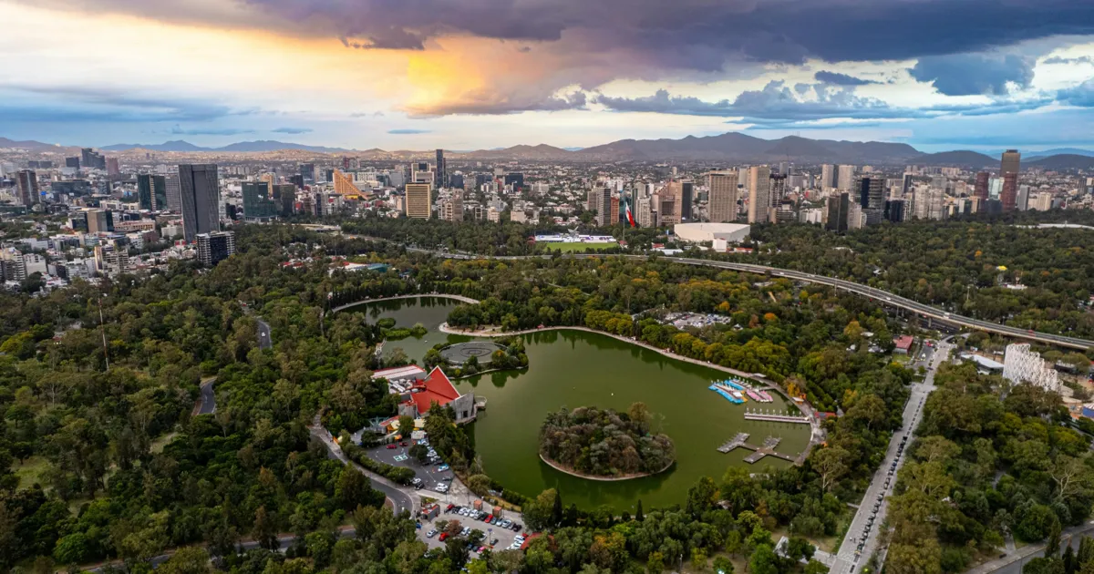 Vista aérea del Bosque de Chapultepec en Ciudad de México