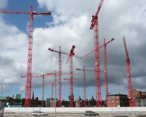 ¿Por qué las obras siempre se retrasan?