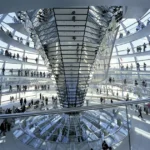Despachos de arquitectura que más facturan: interior icónico de vidrio y acero