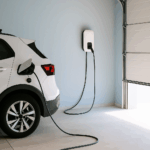 Carga para vehículo eléctrico en el garaje: qué debe tener tu nueva vivienda