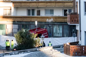 Incendio en una estación de esquí en Suiza y análisis de seguridad contra incendios en locales de ocio